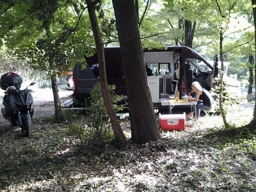 Kamper u prirodi, simbol slobode putovanja